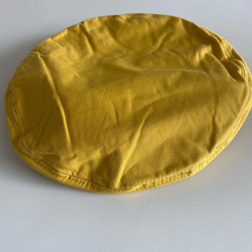 Yellow Berét